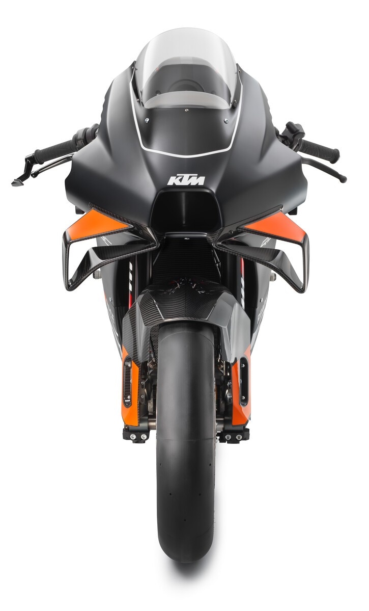 KTM RC 8C 2023, ancora più RACING